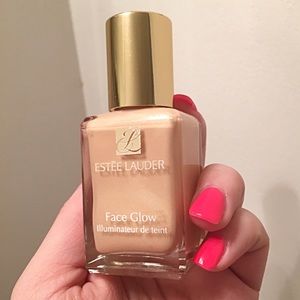 Estée Lauder face glow illuminate NWOB