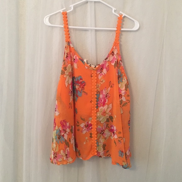 Crop tank top