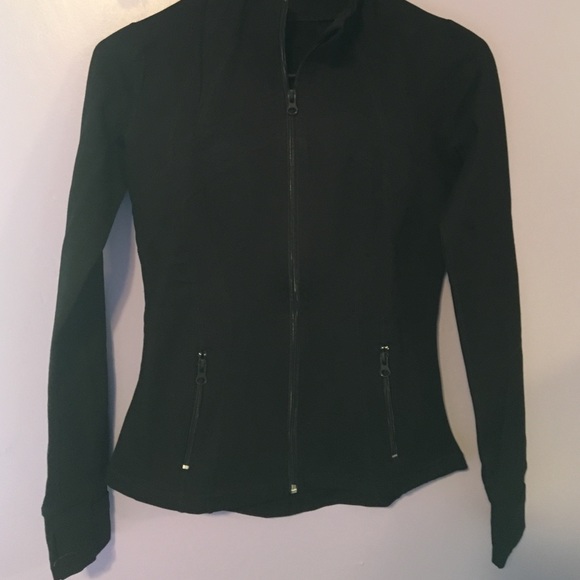 ❌SOLD on Merc❌ Lululemon jacket - Picture 2 of 3