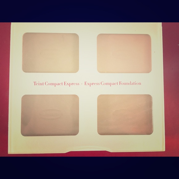 Clarins Paris 4 full size Pwdr foundation