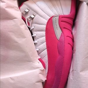 NIKE AIR JORDANS VALENTINES EXCLUSIVE