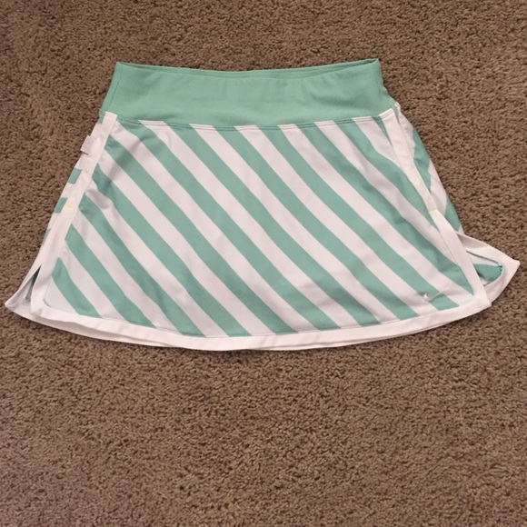 XS NIKE athletic skort