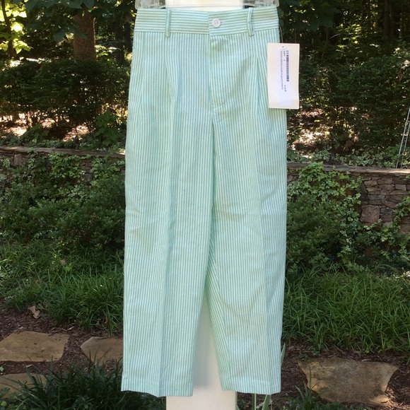 SOLD***NWT Green Seersucker Pleated Pants