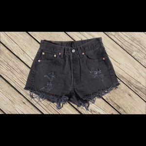 Levi high waisted shorts