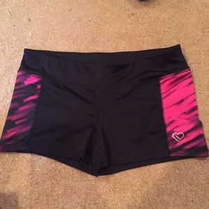 Stretchy short workout shorts 💪🏼