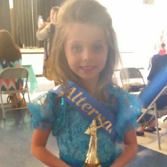 Meet your Posher, Brandy! - Picture 2 of 2