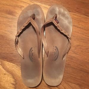 Brown rainbow braided sandals