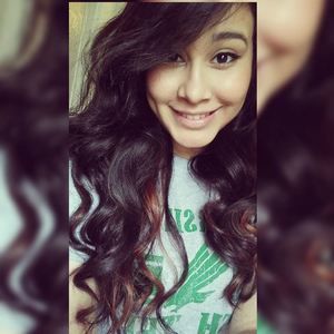 Meet your Posher, Leonor