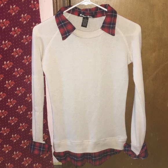 A long sleeve sweater