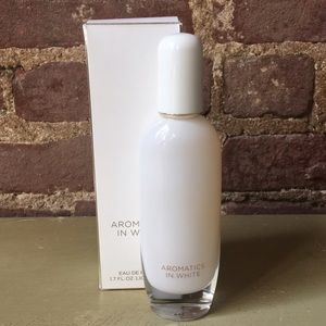 Clinique Aromatics in White