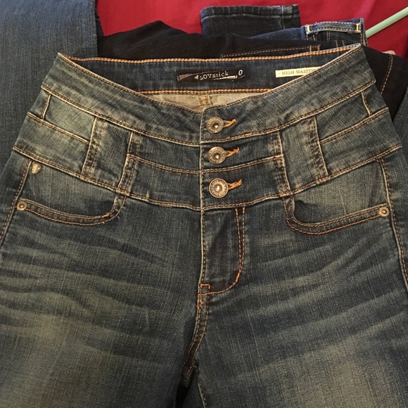 High waisted jeans