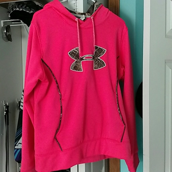 PINK UnderArmour Sweatshirt