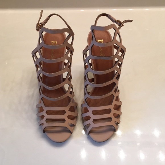 Nude Caged Heels - Picture 3 of 4