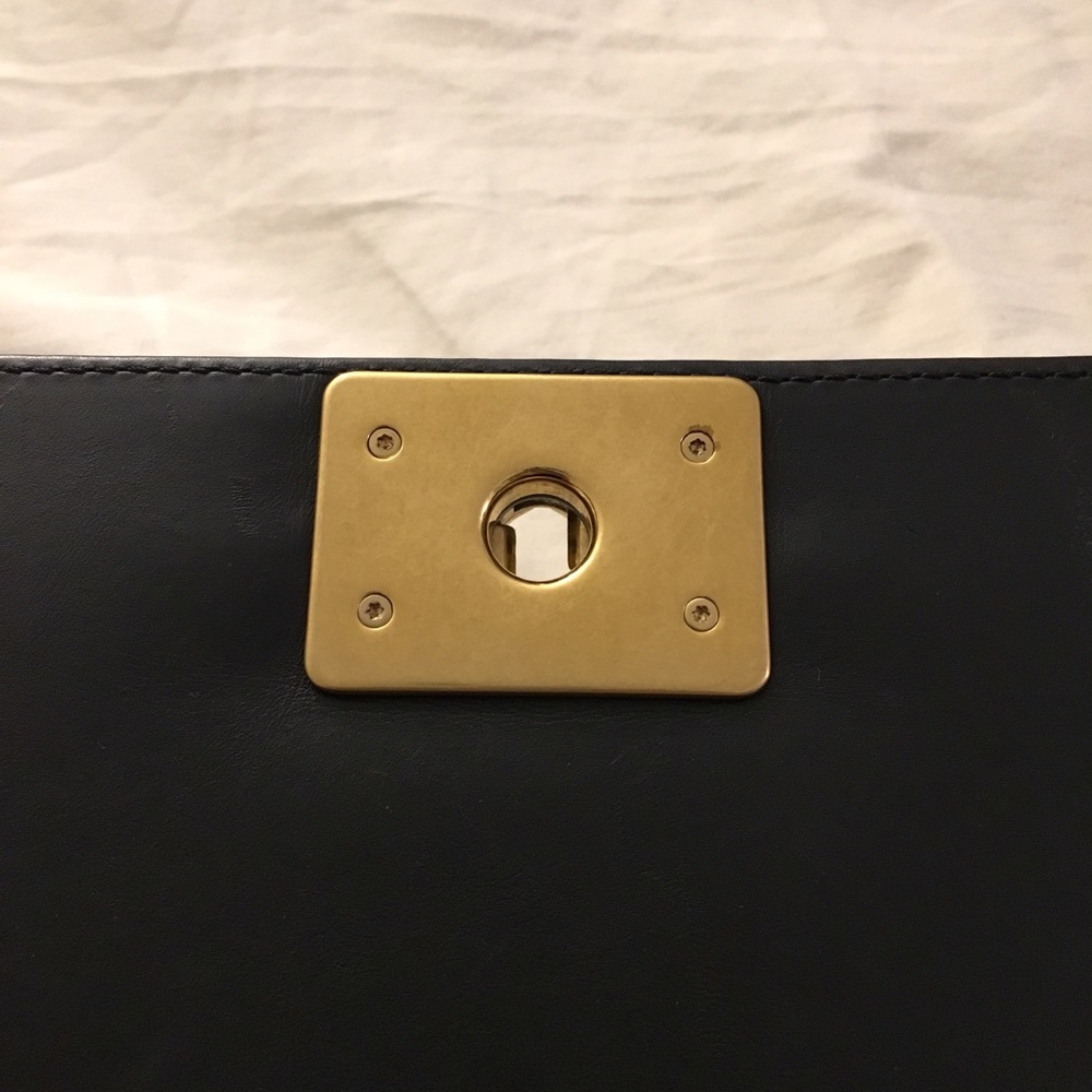Chanel Boy Flap Bag - Picture 6 of 8
