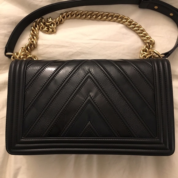 Chanel Boy Flap Bag - Picture 2 of 8