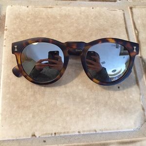 Sunglasses illesteva inspired