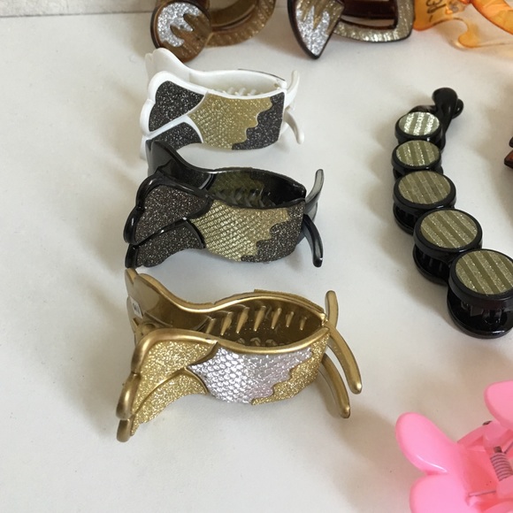 Brand new, never used Hair clips in various colors - Picture 2 of 4