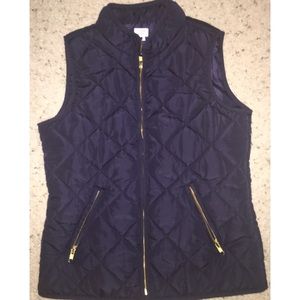 Super cute Crown and Ivy bubble vest