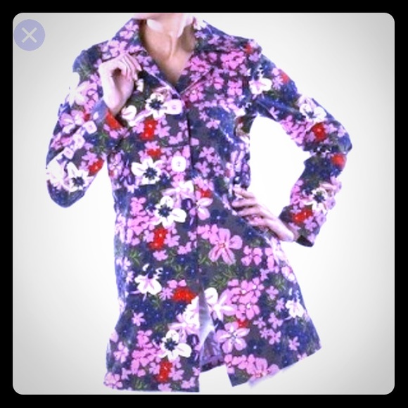 Flowered trench coat