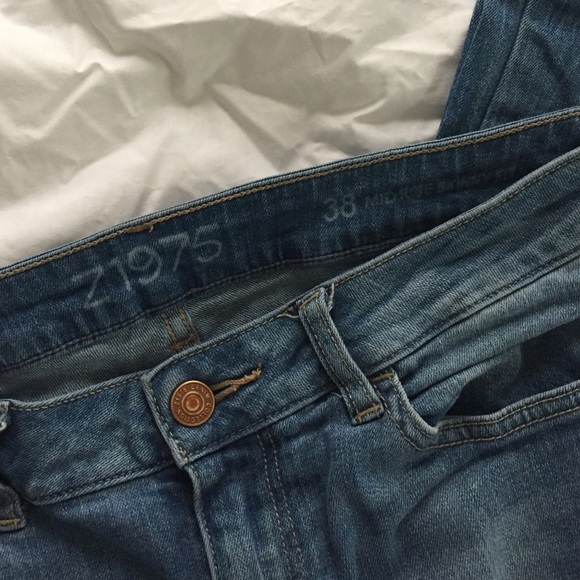 Zara jeans - Picture 3 of 4