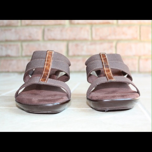 Brown Italian Shoemakers wedged sandal