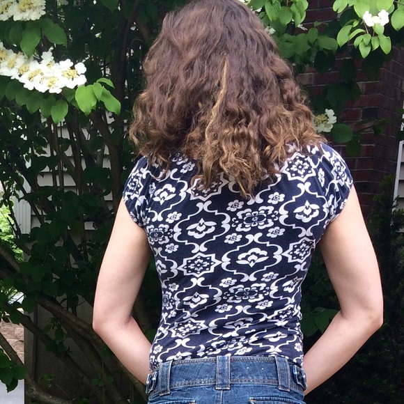 Top by Gap. - Picture 2 of 2