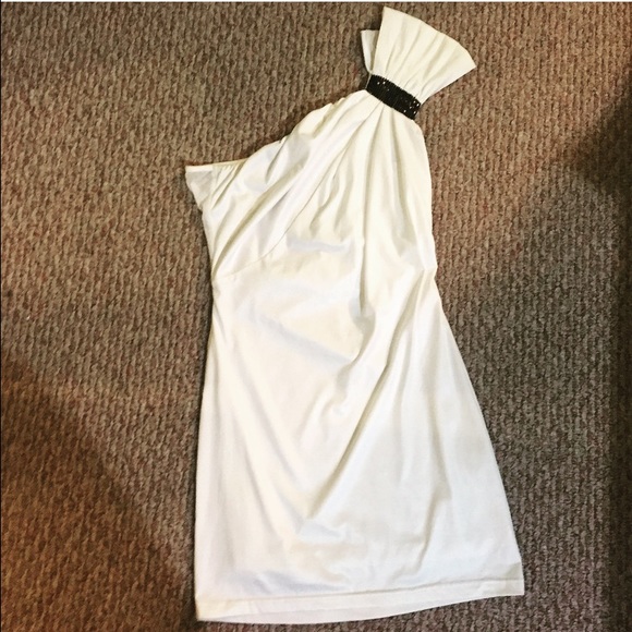 One shoulder dress!