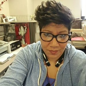 Meet your Posher, Sharon