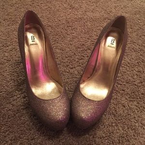 Glitter pumps