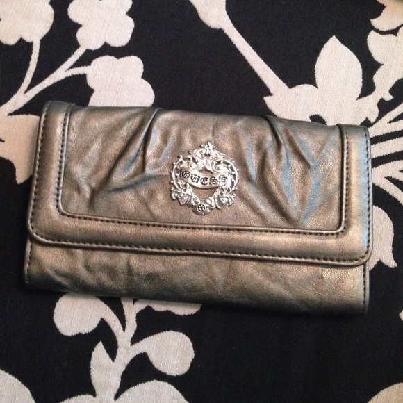 Guess Wallet