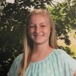 Meet your Posher, Caitlin