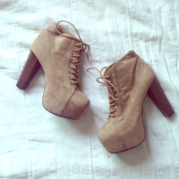 "Lita" Tan Suede Boots