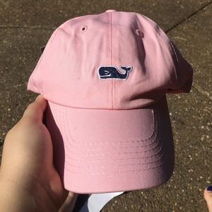 Vineyard vines hat!