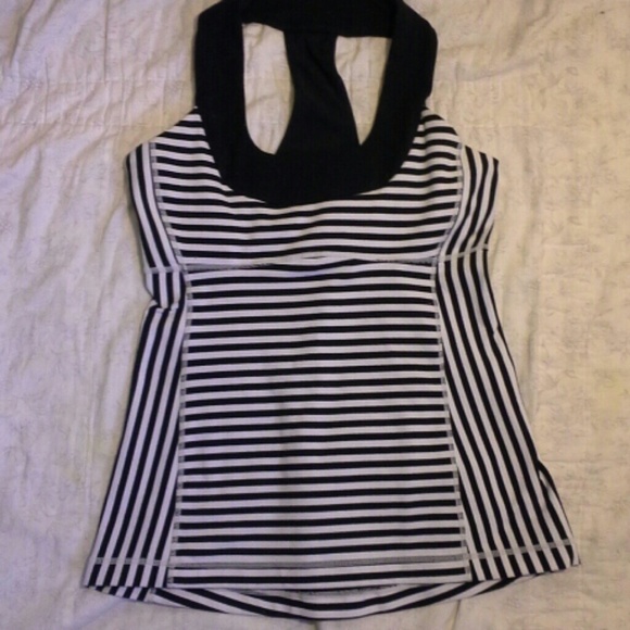 Lululemon black and white tank top