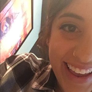 Meet your Posher, Lauren