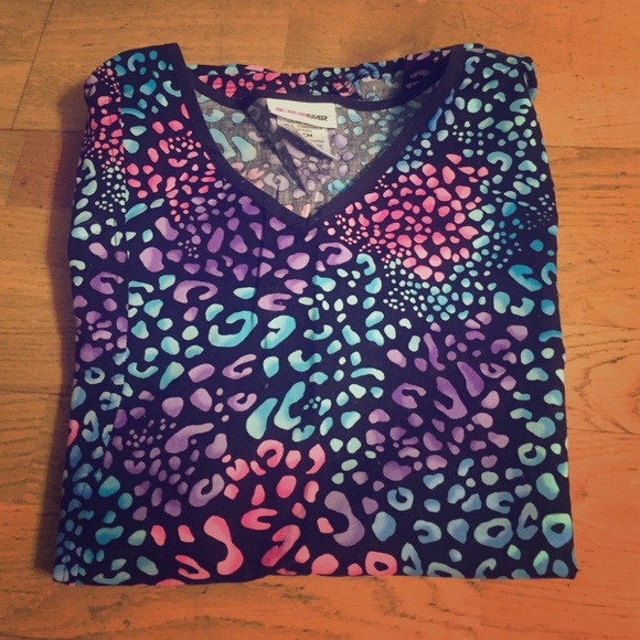 Women's scrub top