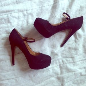 Black Heels + Mary Jane