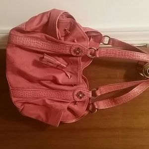 Liz clairborne coral color