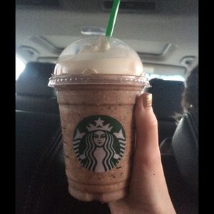 Meet your Posher, Carly