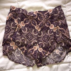 Kendall and Kylie shorts purple printed