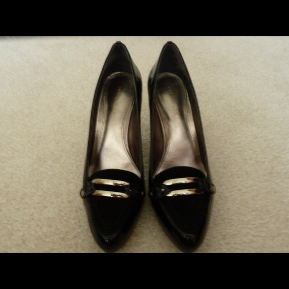 Ann Taylor black patent high heel pumps sz 6 1/2M