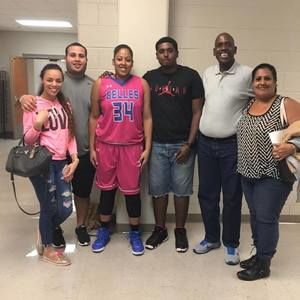 Meet your Posher, Ivelises