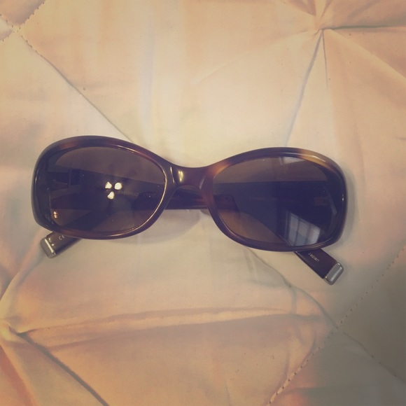 Oliver Peoples Sunglasses in Tortoise shell