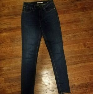 Levi high waisted jeans