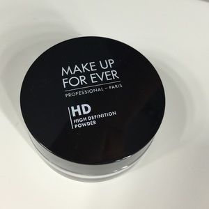 Makeup Forever HD loose setting powder