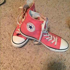 NEW PINK CONVERSE