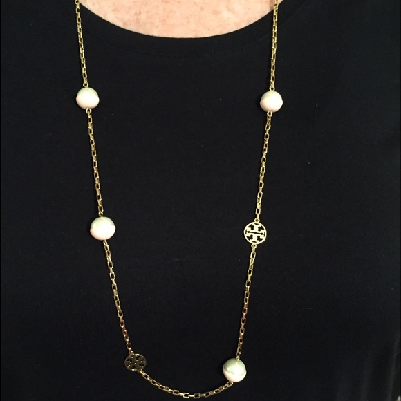 🆕Tory Burch Evie Chain Rosary necklace. NWT - Picture 4 of 6