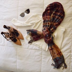 PATTERNED SCARF