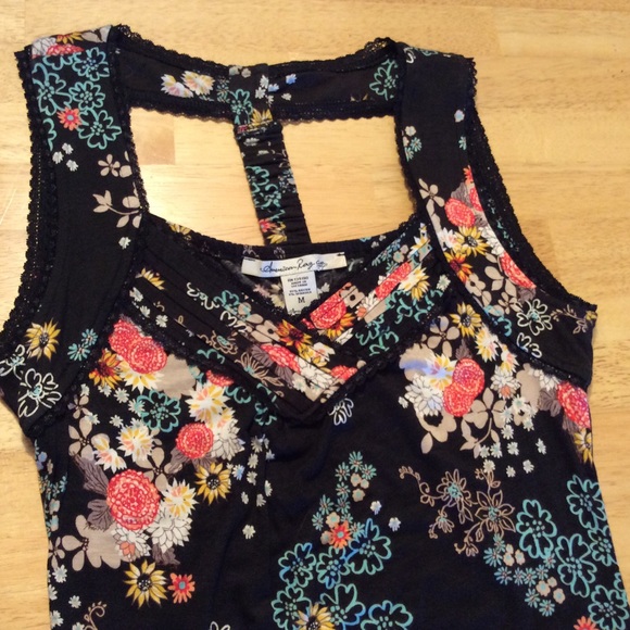 Super cute top by American Rag.