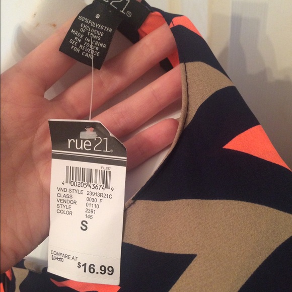 Chevron tunic top, semi-sheer, NWT - Picture 4 of 4